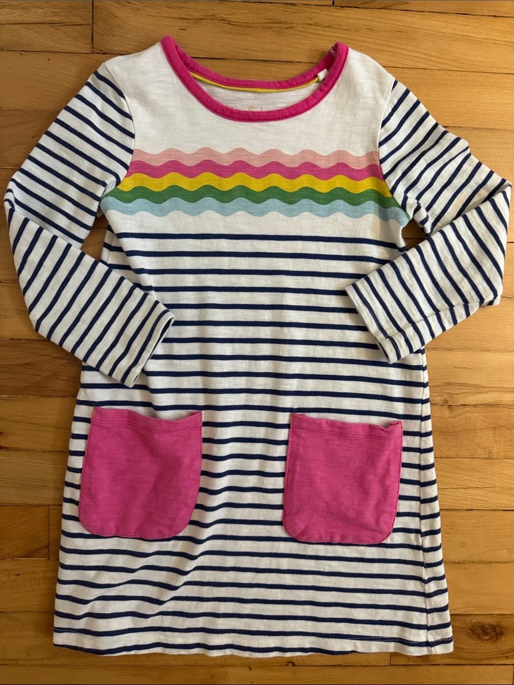 Mini Boden Navy Stripe White Dress with Pink Pockets and Rainbow Waves 6-7Y